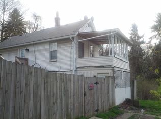 8 Radnor Ave, Pittsburgh, PA 15221