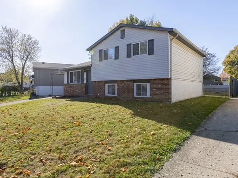 2859 Falcon Bridge Dr — Photo 1