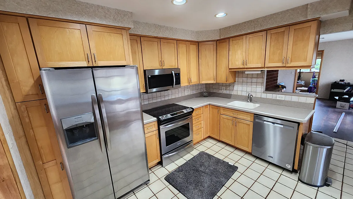 Building Photo - 30665 Stellamar St