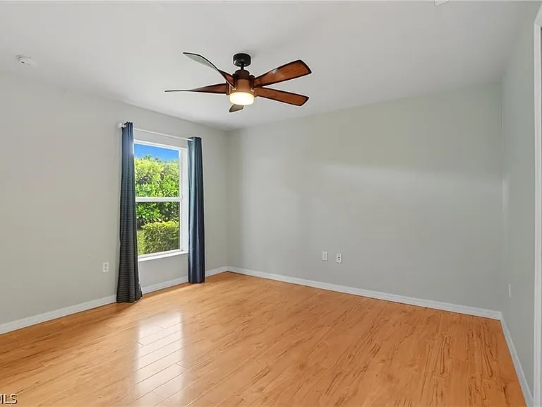 2427 Woodbourne Pl — Photo 19