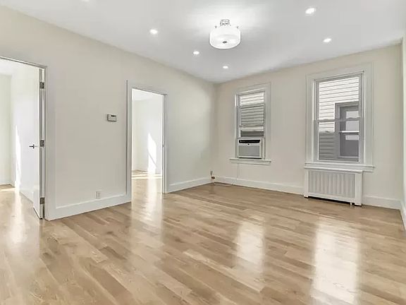 3rd image of 24-15 26th St #2