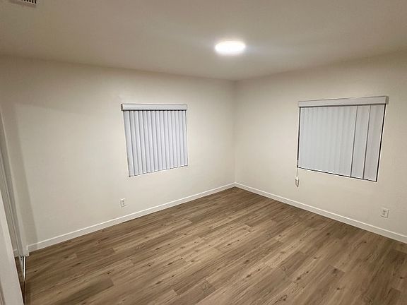 3rd image of 8428 Murietta Ave