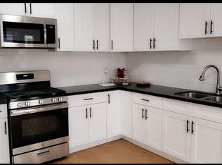700 W 20th St, Costa Mesa, CA 92627