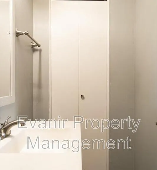 790 Branford Rd — Photo 9