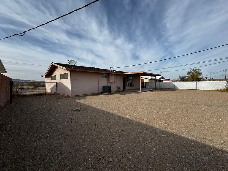 2028 Parkway — Photo 19