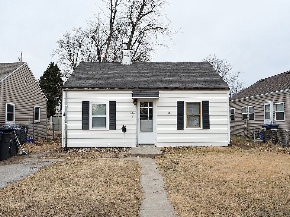 1st image of 620 N 32nd St