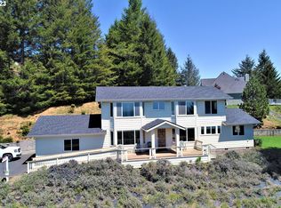 275 Marine Dr, Brookings, OR 97415