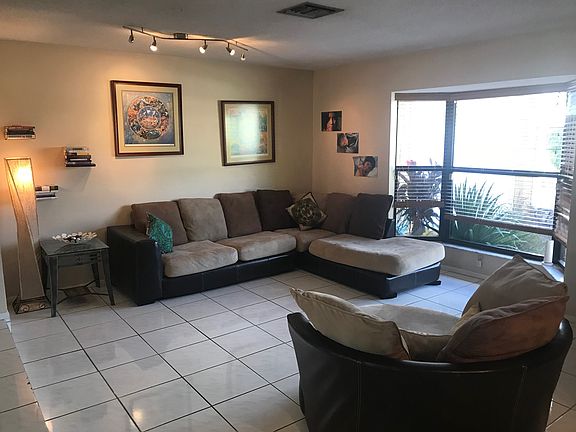 Very Bright Living Room 