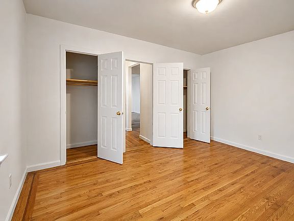 2nd image of 10 W 184th St #3CW