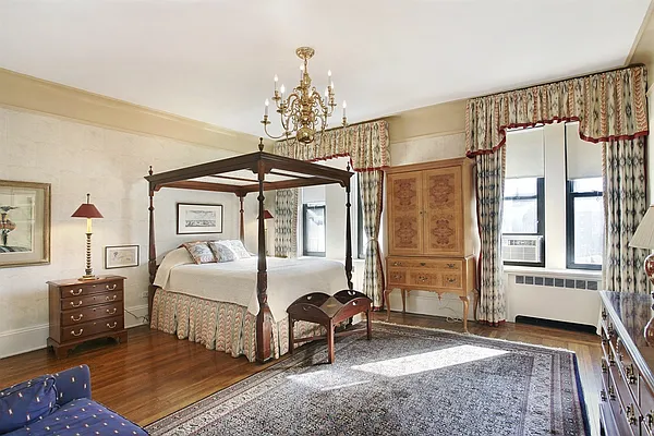 Sold by Corcoran | media 23