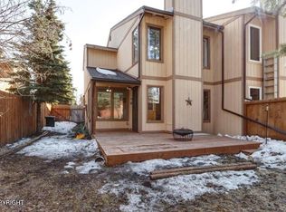 2220 Jennison Cir, Anchorage, AK 99508