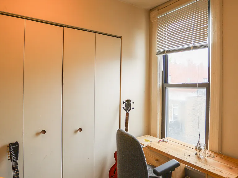 1454 W Erie St #2E — Photo 11