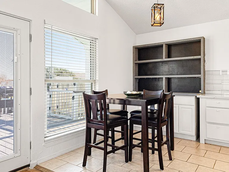 4014 Kent Dr — Photo 7