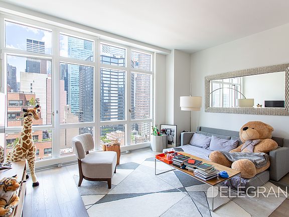 3rd image of 305 E 51st St APT 18C