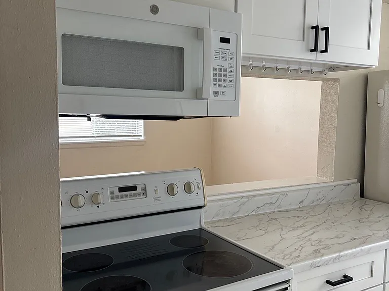 8352 Homeport Ct #1A — Photo 28