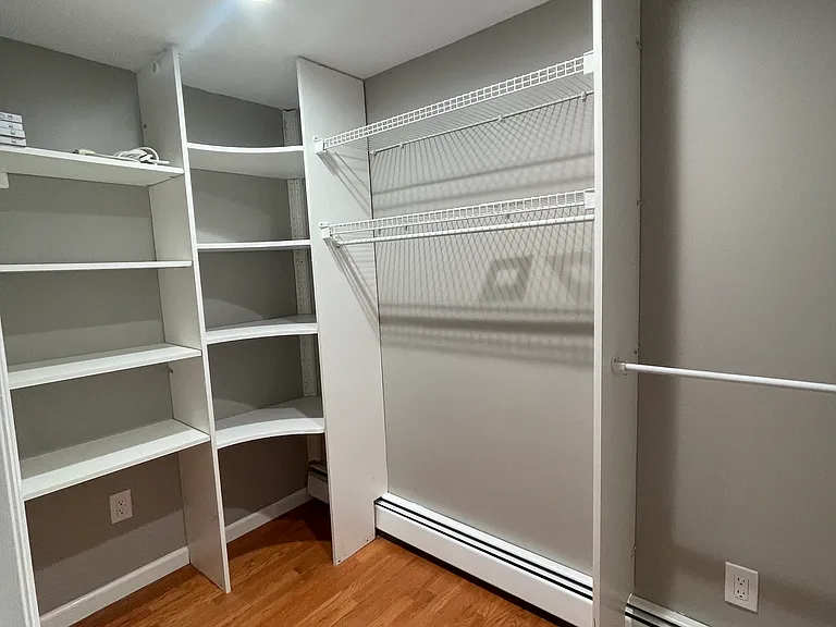 1072 Bordentown Ave — Photo 7