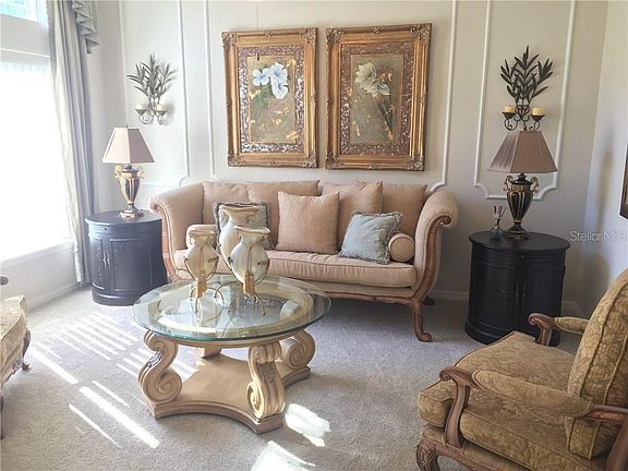 5th image of 103 Crystal Oak Dr