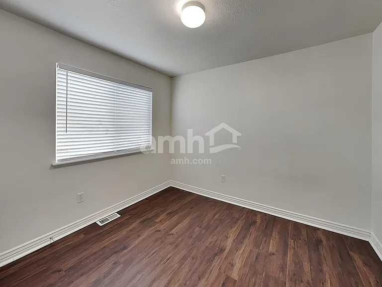3672 E Nairn Dr — Photo 9