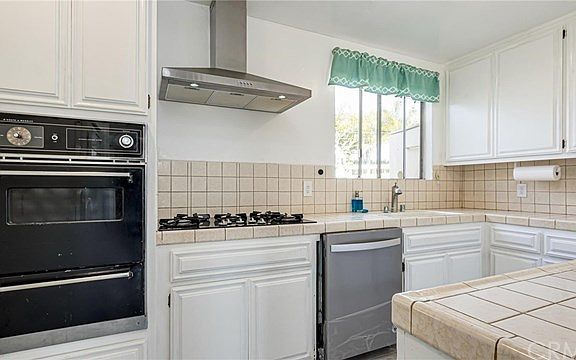 4th image of 4303 W 178th St
