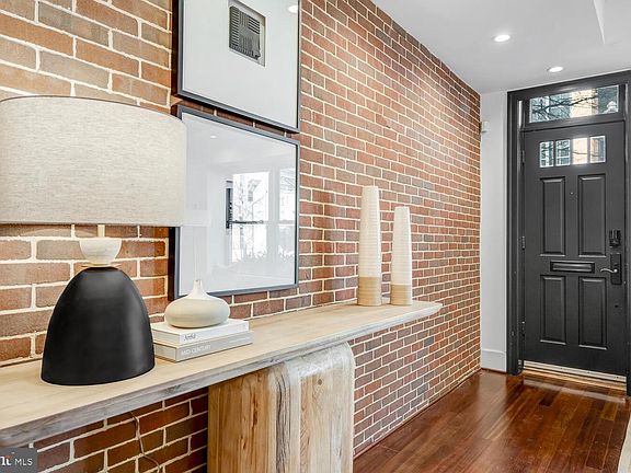 5th image of 1342 W St NW