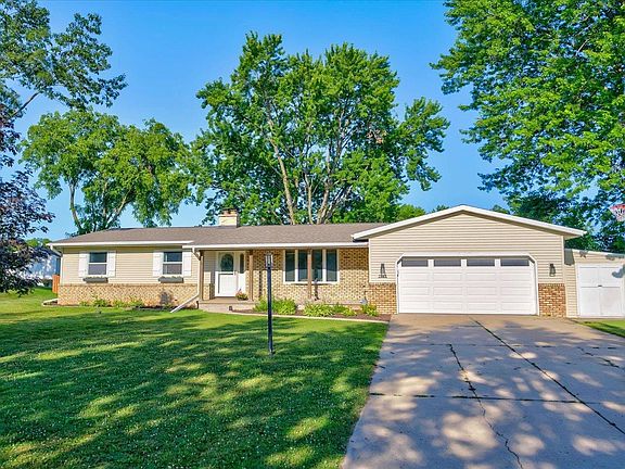 3rd image of 7443 Dekorra Rd