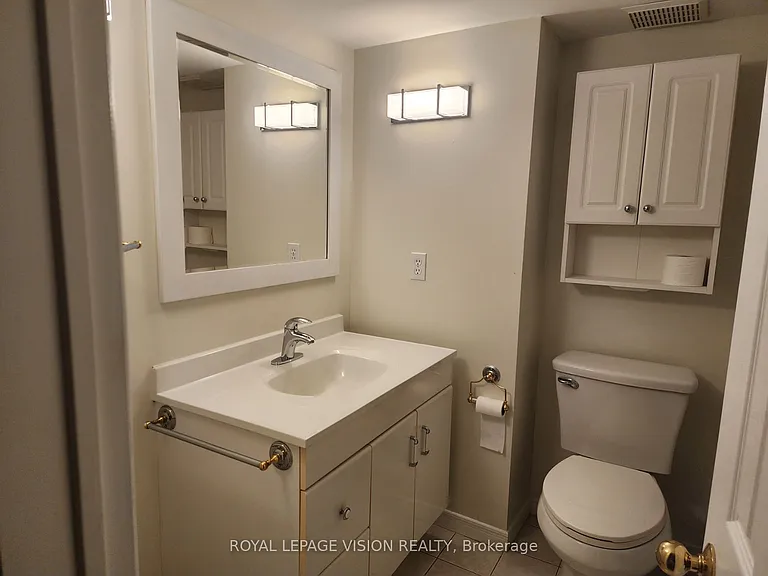 123 Ravenscroft Rd — Photo 8
