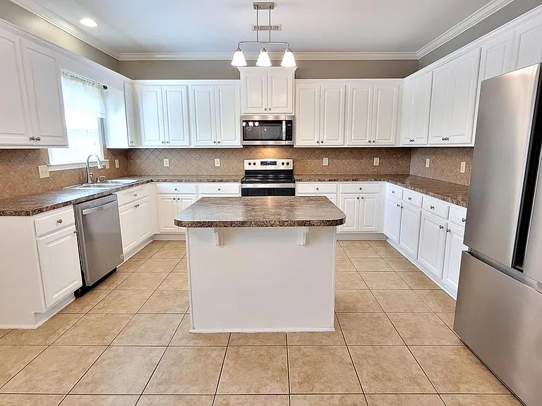 610 Coleman Way — Photo 11