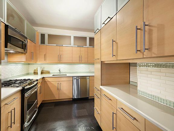 3rd image of 150 W 87th St APT 5C