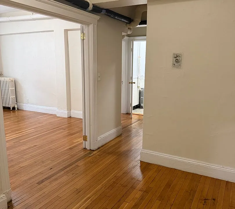 112 Washington St #2B