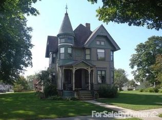 220 1st Ave SE, Spring Grove, MN 55974