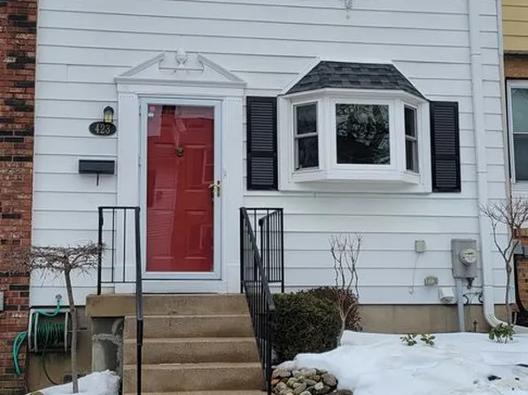 423 N Mount Vernon Cir, Bensalem, PA 19020