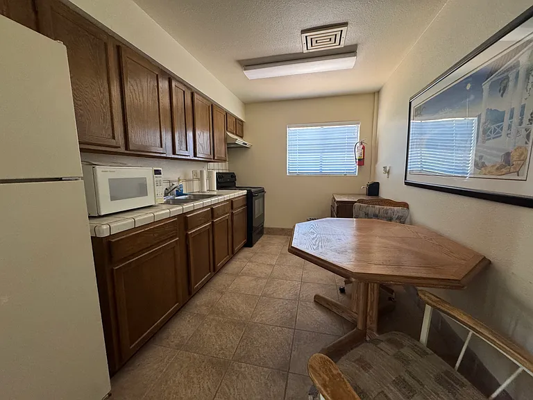 201 Riverfront Dr #4 — Photo 51