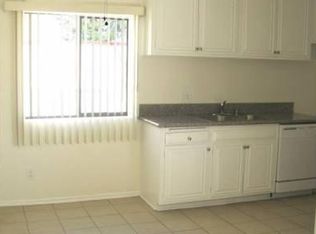 18606 Collins St, Tarzana, CA 91356