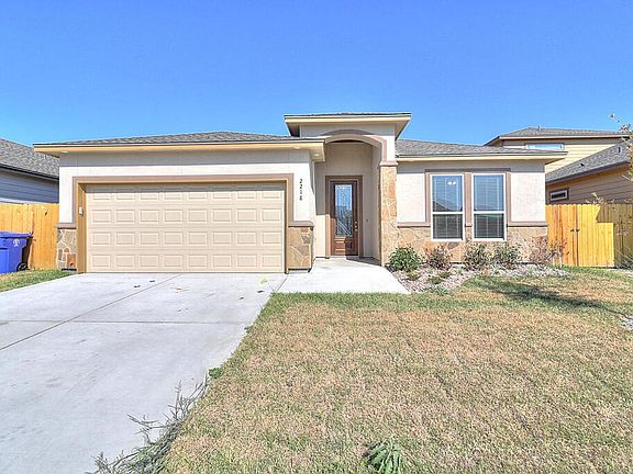 3rd image of 2218 Cuarzo Dr