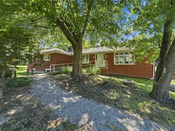 730 Tyrol Blvd, Monessen, PA 15062