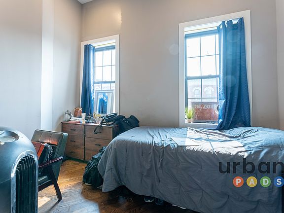 5th image of 194 Rockaway Ave APT 2