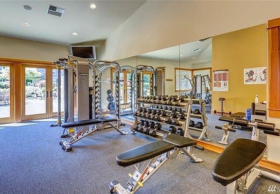 2nd image of 500 Darby Dr Unit 103