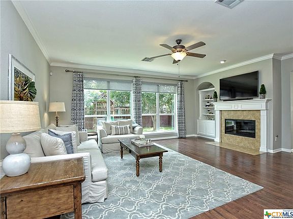 2nd image of 2816 Chatelle Dr