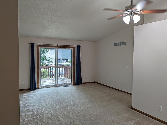 4th image of 660 Jules Ct
