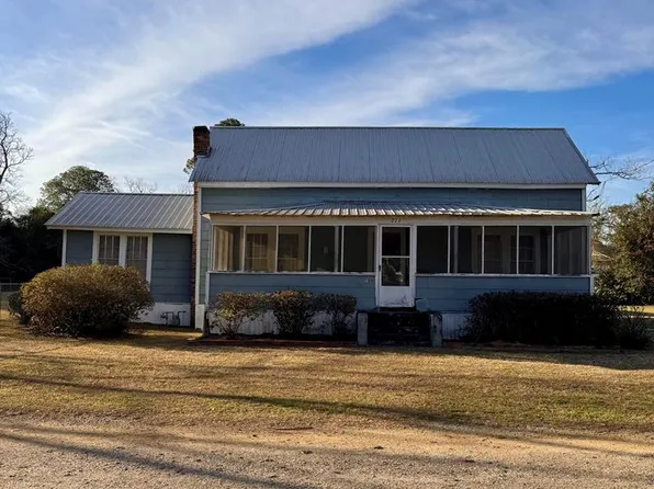 277 Porter St SW, Pelham, GA 31779