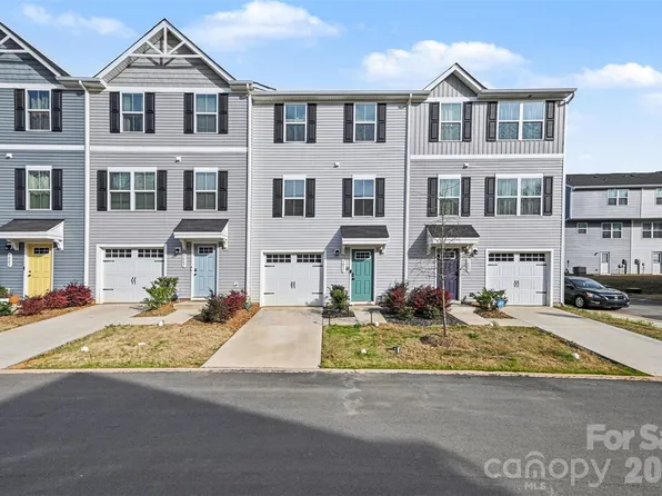 5051 Daybell St, Charlotte, NC 28214