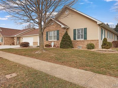 45 Faith Dr, Highland, IL, 62249