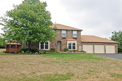 1st image of 7 Heather Ln