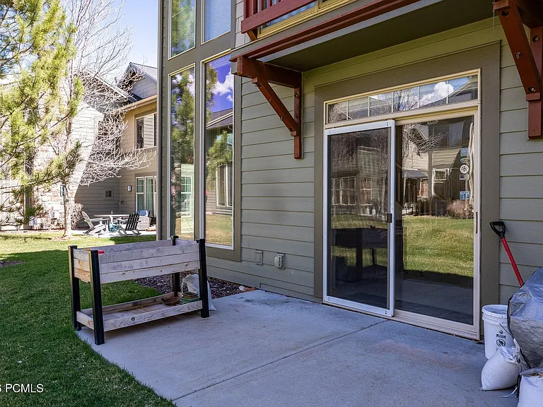 6144 Fox Pointe Cir #C2 — Photo 17