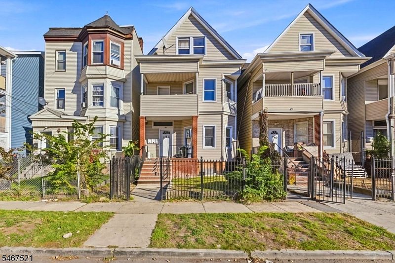 1st image of 196 Fairmount Ave