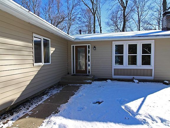 4th image of 437 Walnutview Dr