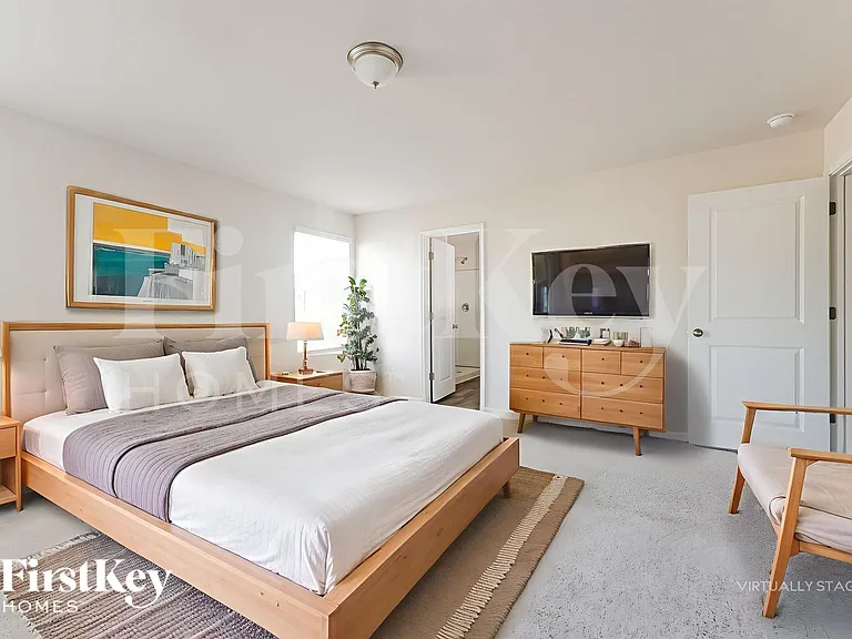 2104 Cedar Bend Dr — Photo 10