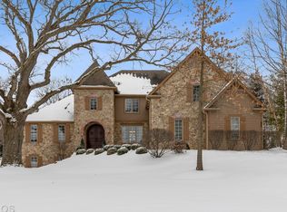 6923 Inverway Dr, Crystal Lake, IL