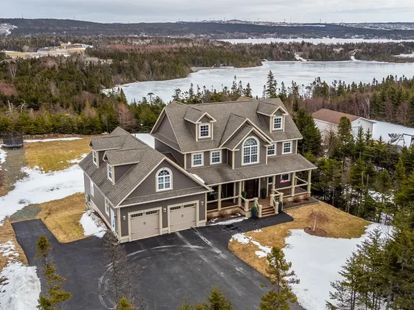 81 Round Pond Road, Paradise, NL A1L2J5