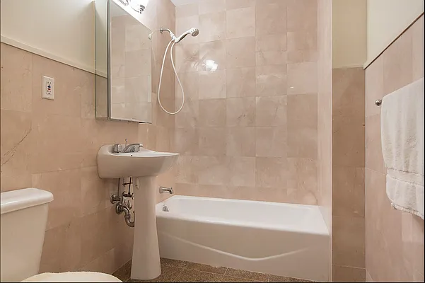 Rented by Owner | media 7